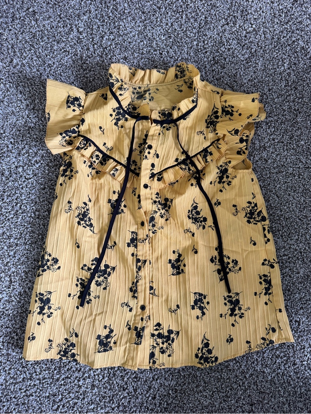 SHEIN Yellow Floral Knit Tie-Neck Top